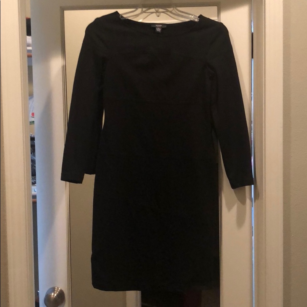 Alfani black long sleeved dress